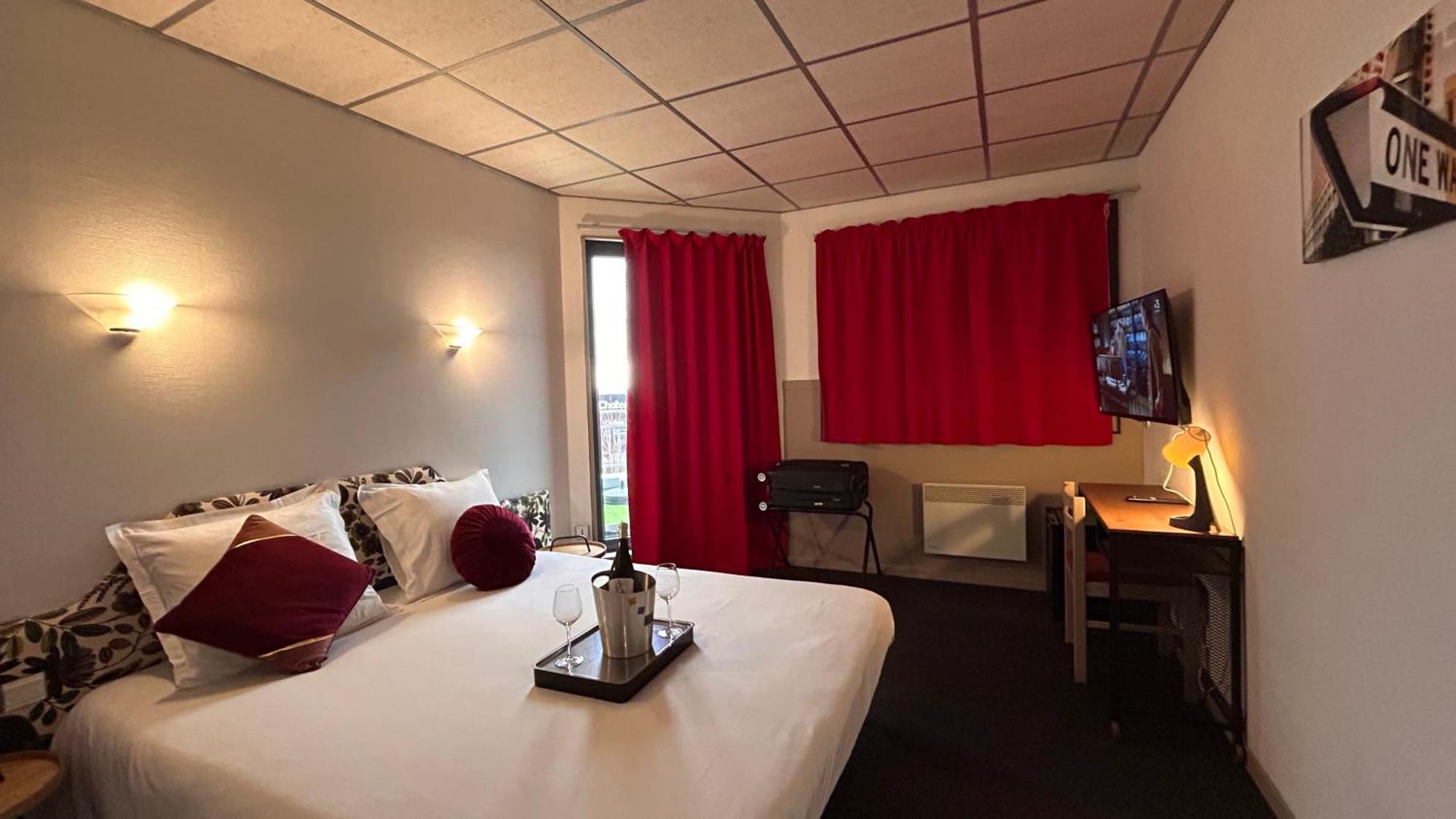 Fasthotel L'Eldorado Sébazac-Concourès Eksteriør bilde